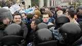 "Янукович, годі сц#ти!" - акция протеста в Межигорье. ВИДЕО
