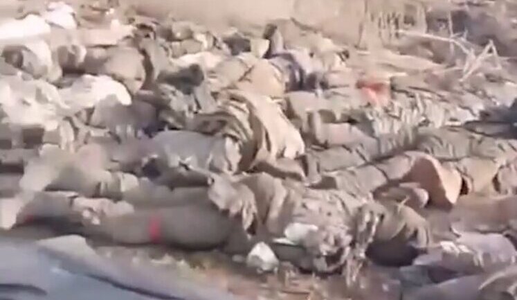 Occupier films bodies of fellow soldiers: "Holy crap! So many bodies! Red armbands – all our guys. VIDEO