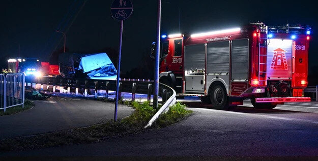 ДТП у Польщі 10 жовтня: Автобус з українцями врізався у вантажівку