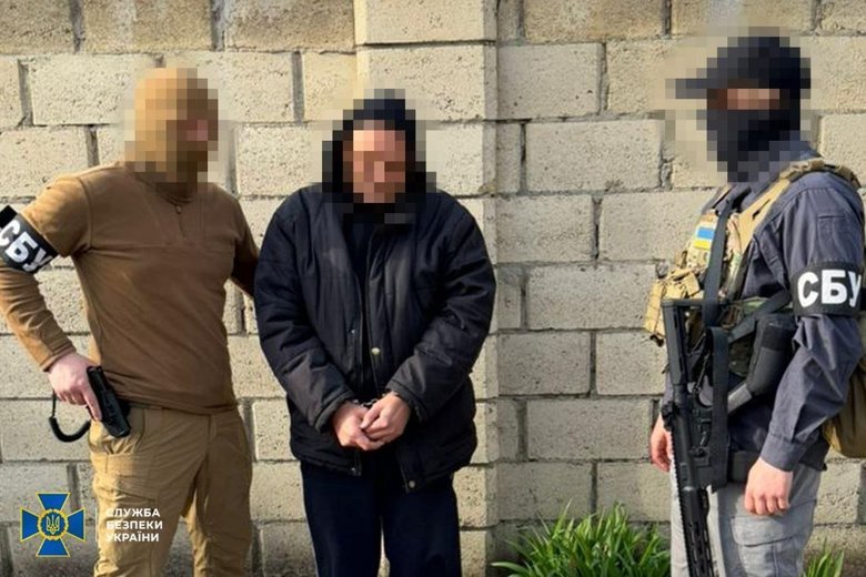 Таксист коригував російські удари по Одесі: його затримала СБУ