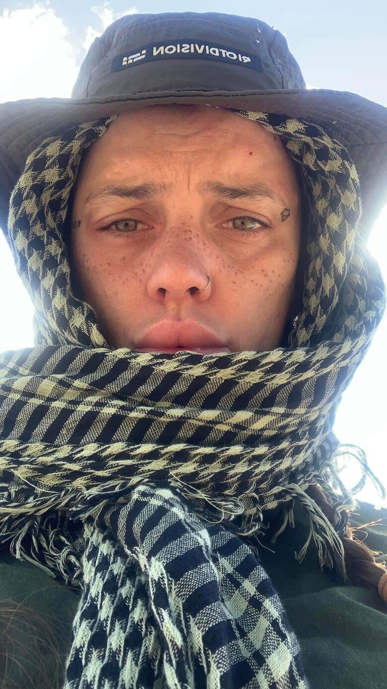Шура Рязанцева: Колись я була стилістом 95 кварталу і вдягала Зеленського. Тепер - лише мрію заїхати на танку в Крим 02
