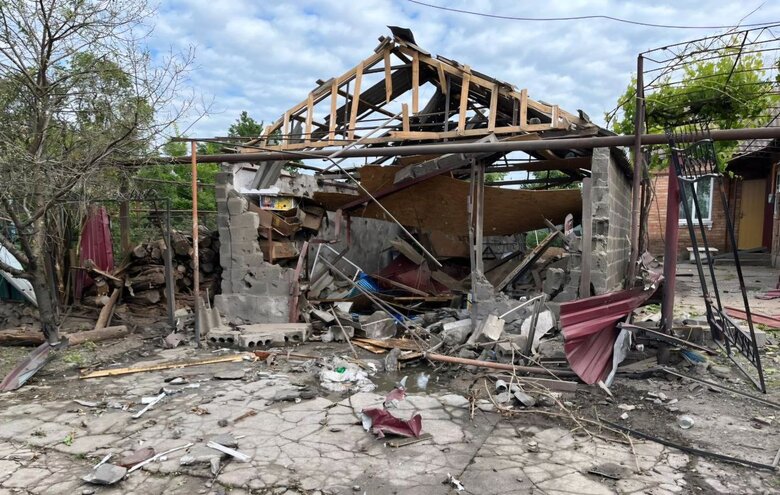 На Нікопольщині обстріляли приватні будинки 13 травня