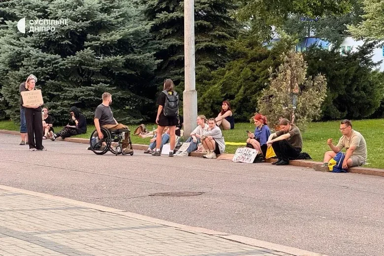 Мітинги проти відставки Федорова