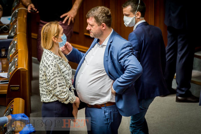 Радісна Верещук, Корнієнко, який насмішив зал, вітання Гетманцева Королевській і розуміючий погляд Третьякової на Тищенка, - робота ВР 17 липня 29