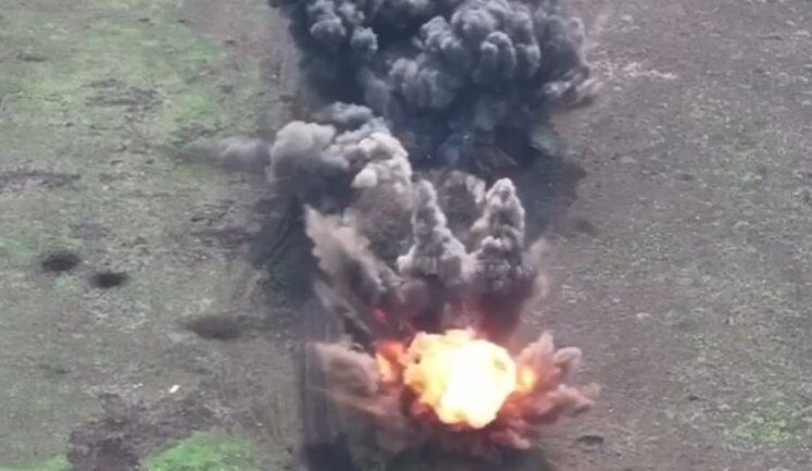Приліт авіабомб AASM-250 "Hammer" по позиціях окупантів на Донецькому напрямку. ВIДЕО