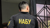 У працівника НАБУ провели обшук зі спецпризначенцями