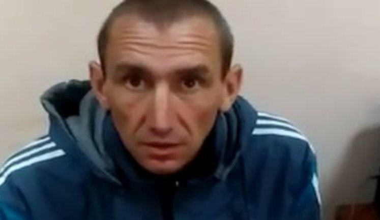 "Я специально это сделал. Чтобы закончить войну на Донбассе", - задержанный мужчина, разрушивший памятник Небесной сотне в Киеве. ВИДЕО