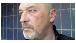 Волонтер Георгий Тука: "Я сразу сказал: к господам из кабинетов настроен крайне радикально. И если такое чучело ко мне заявится…"