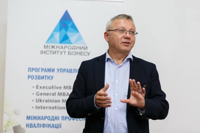 Гриценко представил своего кандидата на пост главы НБУ - Александр Савченко 02