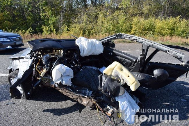 Под Славянском в ДТП погибли трое людей 02