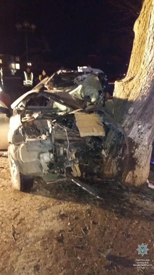 Three foreigners killed, one severely injured in car crash in Uzhhorod, - National Police 02 Three foreigners killed, one severely injured in car crash in Uzhhorod, - National Police 02