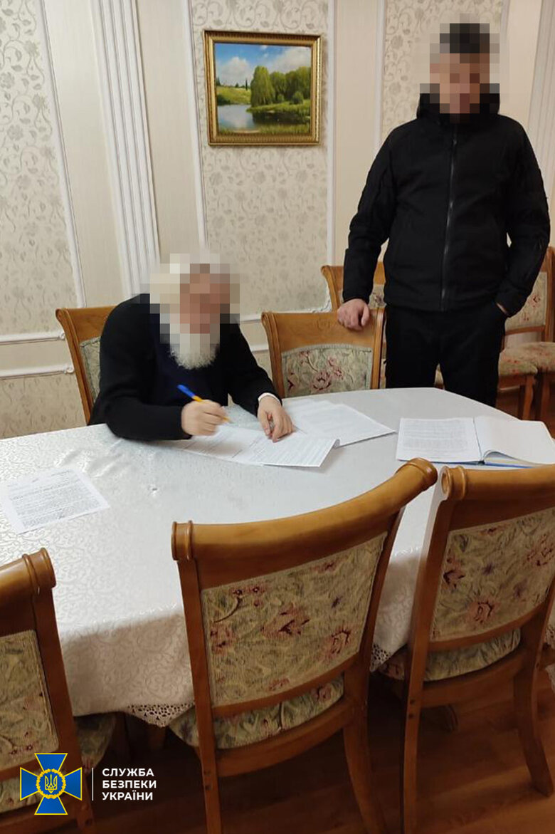 Митрополиту Кіровоградської єпархії УПЦ МП, який виправдовував окупацію Криму, повідомлено про підозру, - СБУ 04