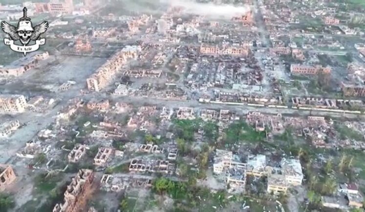 Знищений російськими обстрілами Вовчанськ на Харківщині. ВIДЕО