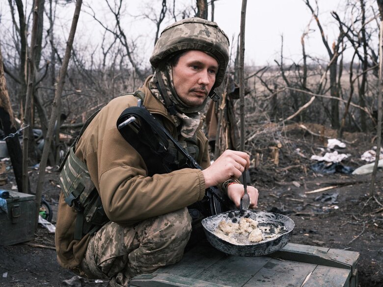 Війна — не привід для цензури, - інтерв’ю з фотографом Максимом Дондюком 25