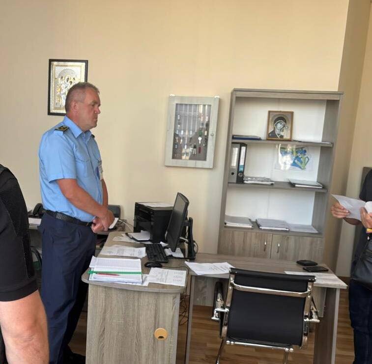 Обшуки на Чернівецькій митниці