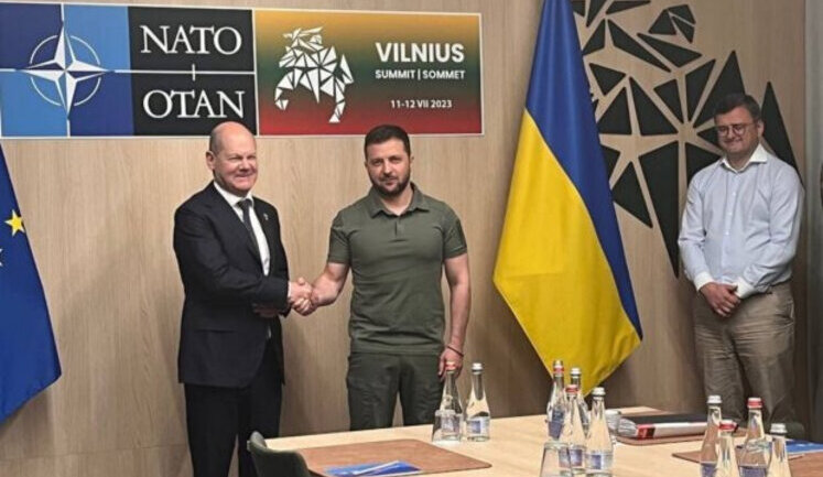 Президент Зеленский и канцлер Германии Шольц начали двустороннюю встречу на саммите НАТО. ФОТО