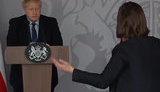 "Ви кажете, що закриття неба над Україною спровокує Третю світову. Але що робити? Спостерігати?", - виконавча директорка ЦПК Каленюк - Джонсону. ВIДЕО