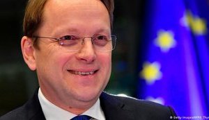 Єврокомісар Варгеї відвідає Україну 26-27 січня