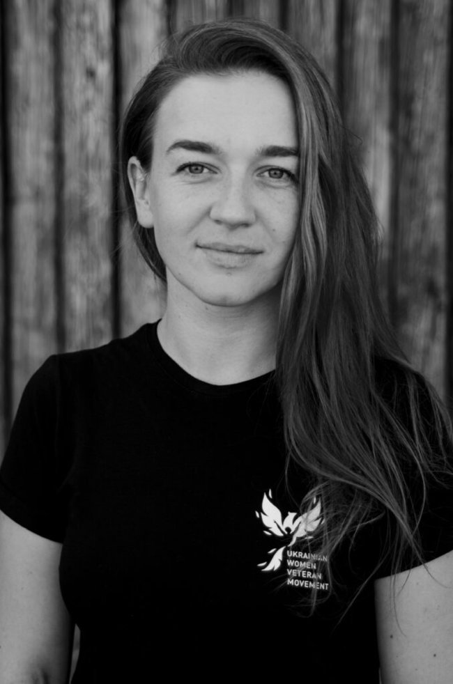 Менше клоунади, більше дійсності: чому жінки-військові проти підборів на параді 24 серпня 07