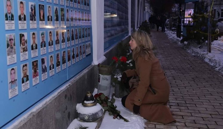 Глава МИД Канады Жоли почтила в Киеве память погибших воинов. ФОТО