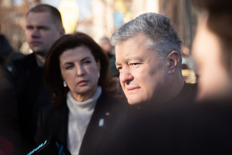 Нарешті влада визнала реальність, - Порошенко про заяви Зеленського в Мюнхені 01