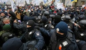 Податковий майдан чи порожній бюджет: на чому побудована фіскальна політика Зеленського