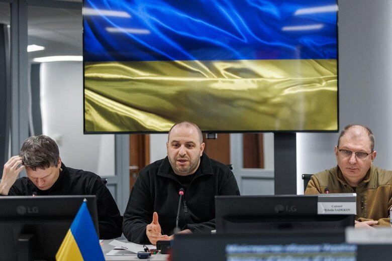 Умєров зустрівся із начальницею Штабу оборони Канади Каріньян