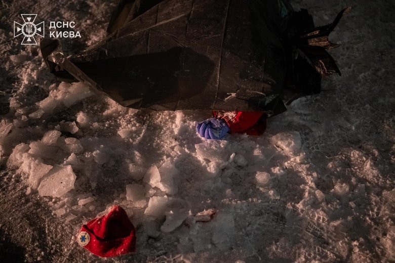 Нічна атака на Київ: 3 загиблих, 18 поранених, серед них рятувальники