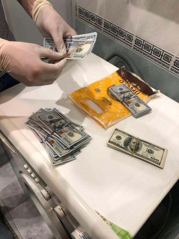 При получении взятки в размере $4 тыс. разоблачен судья Хозсуда Сумской области, - НАБУ 01 При получении взятки в размере $4 тыс. разоблачен судья Хозсуда Сумской области, - НАБУ 01