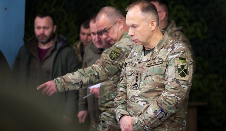 Посилення оборони та збереження життя воїнів: Сирський провів нараду з командирами бойових частин. ФОТОрепортаж