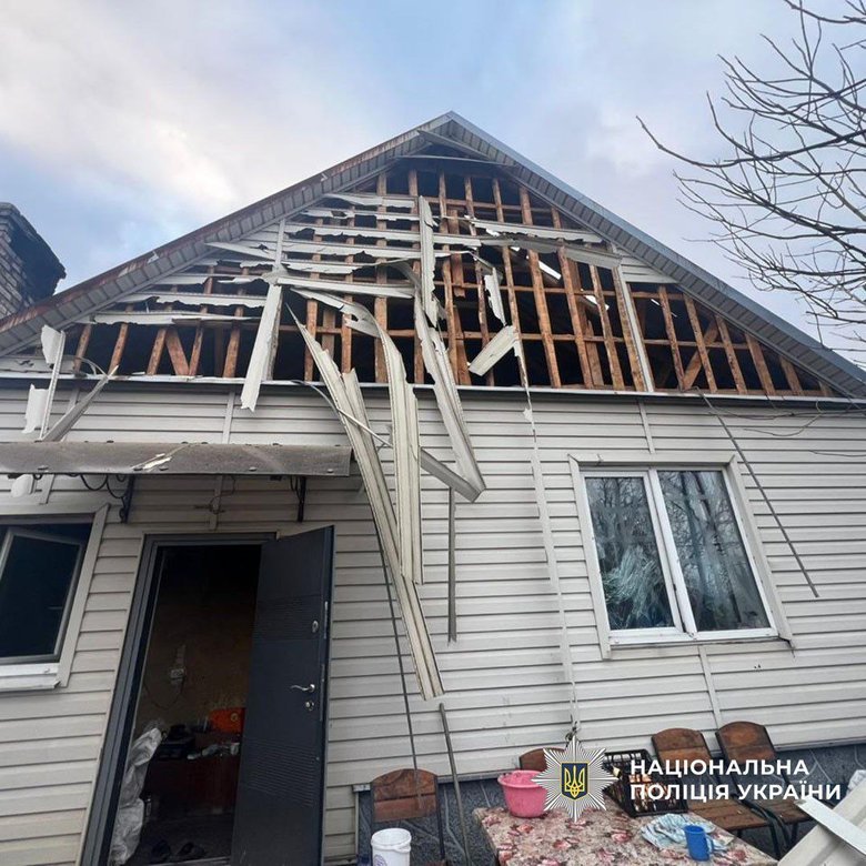 Троє людей поранені внаслідок масованих російських атак на Донеччині