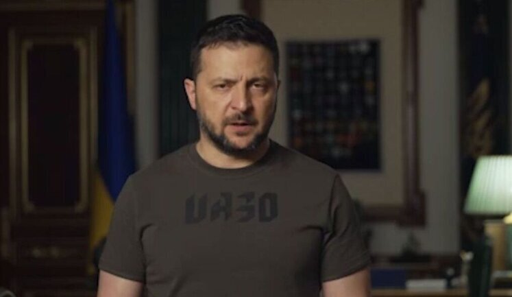 Zelenskyy: Russians placed explosive-like objects onthe roofs of Zaporizhzhia NPP units. VIDEO
