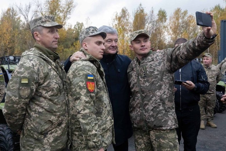 Допомога ЗСУ від Порошенка