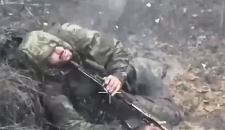 Two occupiers took their own lives with assault rifles on battlefield. VIDEO
