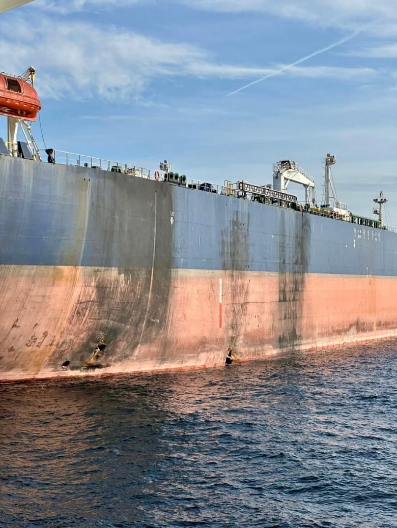 Пораженный морскими дронами СБУ танкер РФ Virat