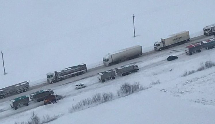 About 100 trucks remain snowbound between Cherkasy and Kyiv regions since yesterday, Interior Minister Avakov says. PHOTOS