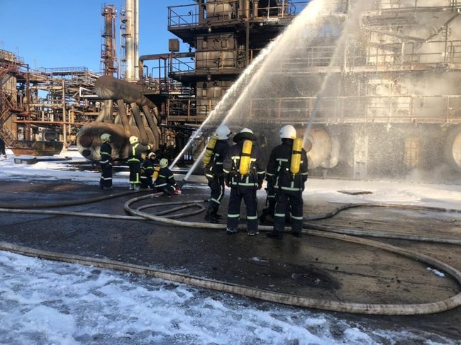 На территории ООО Карпатнефтехим в Калуше произошел пожар, - ГСЧС 03