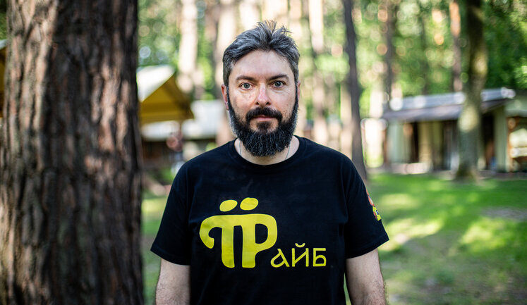 "Ветеран уже все довів суспільству. Тепер питання до суспільства", – Максим Колесніков про життя військового після війни