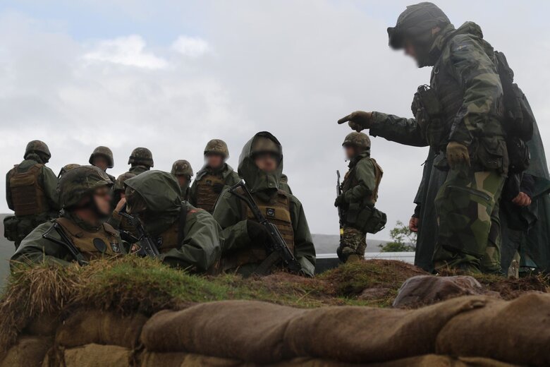 Інструктори зі Швеції навчають у Британії військових ЗСУ 02 Інструктори зі Швеції навчають у Британії військових ЗСУ 02