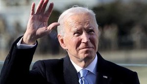 Байден підписав закон про виділення $13,6 мільярда через російське вторгнення в Україну