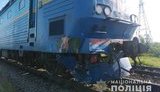 Легковик у Запорізькій області зіткнувся з потягом, водій загинув, пасажирку доставили до лікарні, - Нацполіція. ФОТО