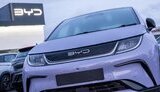 Китайська BYD збирається цього року подвоїти продажі своїх електромобілів за кордоном