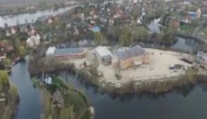 "Сім'я співвласника телеканалу "Інтер" і знаного москвофіла Льовочкіна майже закінчила будувати своє гніздо в Кончі-Заспі під Києвом", - нардеп Луценко. ВIДЕО