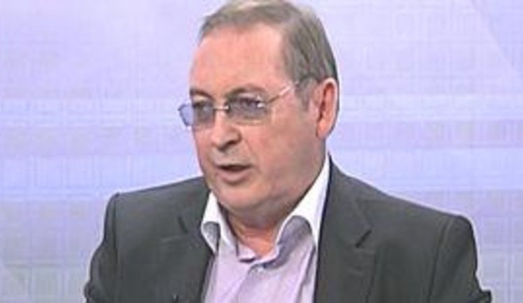 Советник Президента: Если бы какая-то сволочь попыталась сорвать с меня георгиевскую ленточку, я бы зарядил в репу. ВИДЕО.