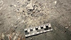 Біля громадської приймальні лідера "Нацкорпусу" Білецького на Оболоні в Києві вибухнула граната
