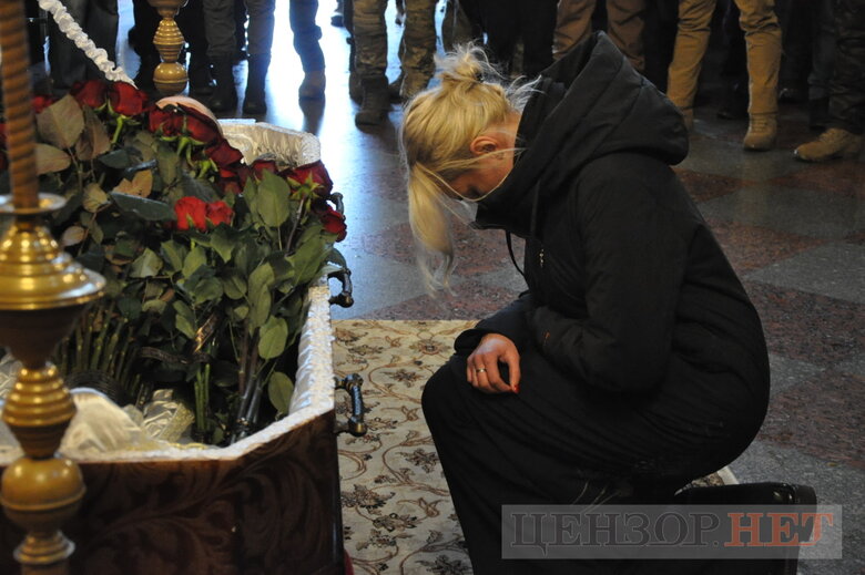 У Києві попрощалися з добровольцем Госпітальєрів Ніко 08