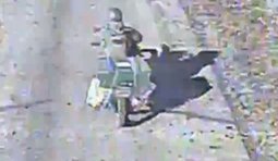 дрон доганяє росіянина