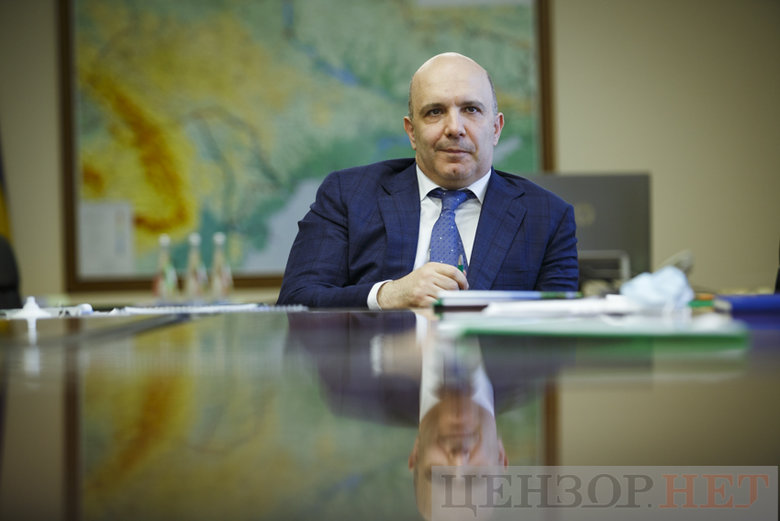 Міністр довкілля Роман Абрамовський: Мені дуже важко ставити якісь умови, тиснути. У мене шлях від умови до заяви дуже короткий 03