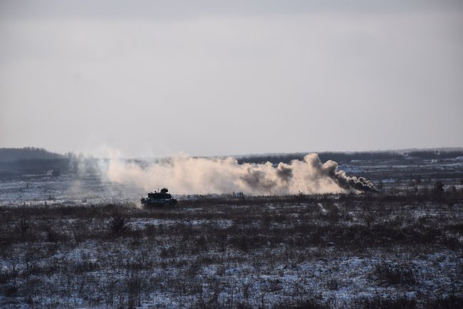 Підрозділи 1-ї окремої танкової бригади ЗСУ провели зимові навчання зі стрільбами 08