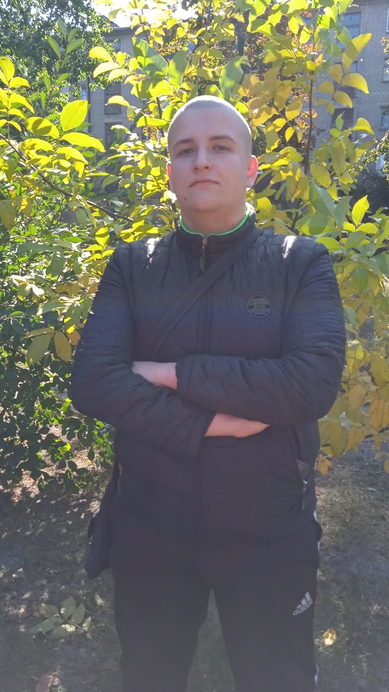 З офіційною версією про самогубство не погоджуюся, - мама солдата-строковика Дробахи, який випав з вікна казарми у Львові 01
